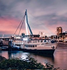 Bedrijfsfeest personeelsfeest Rotterdam - Partyboot De Rotterdammer